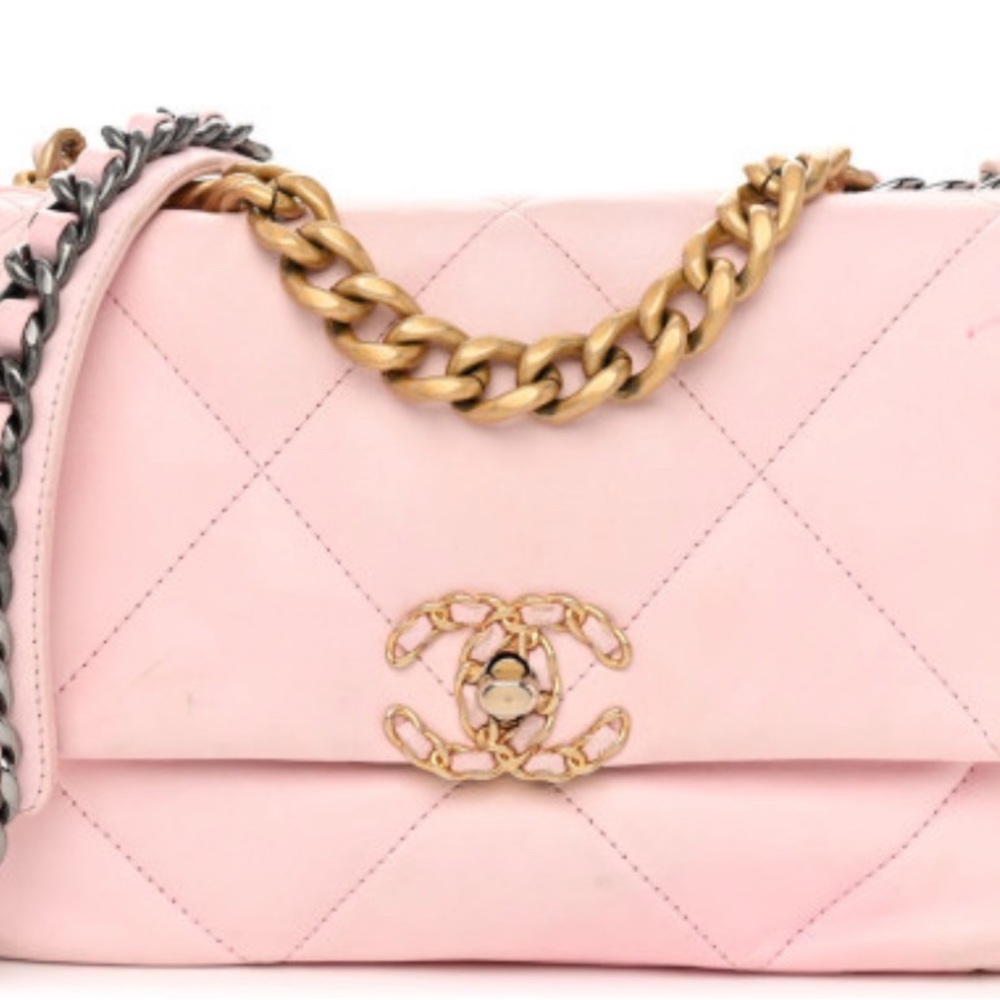 Chanel Pink Quilted Chain Shoulder Bag